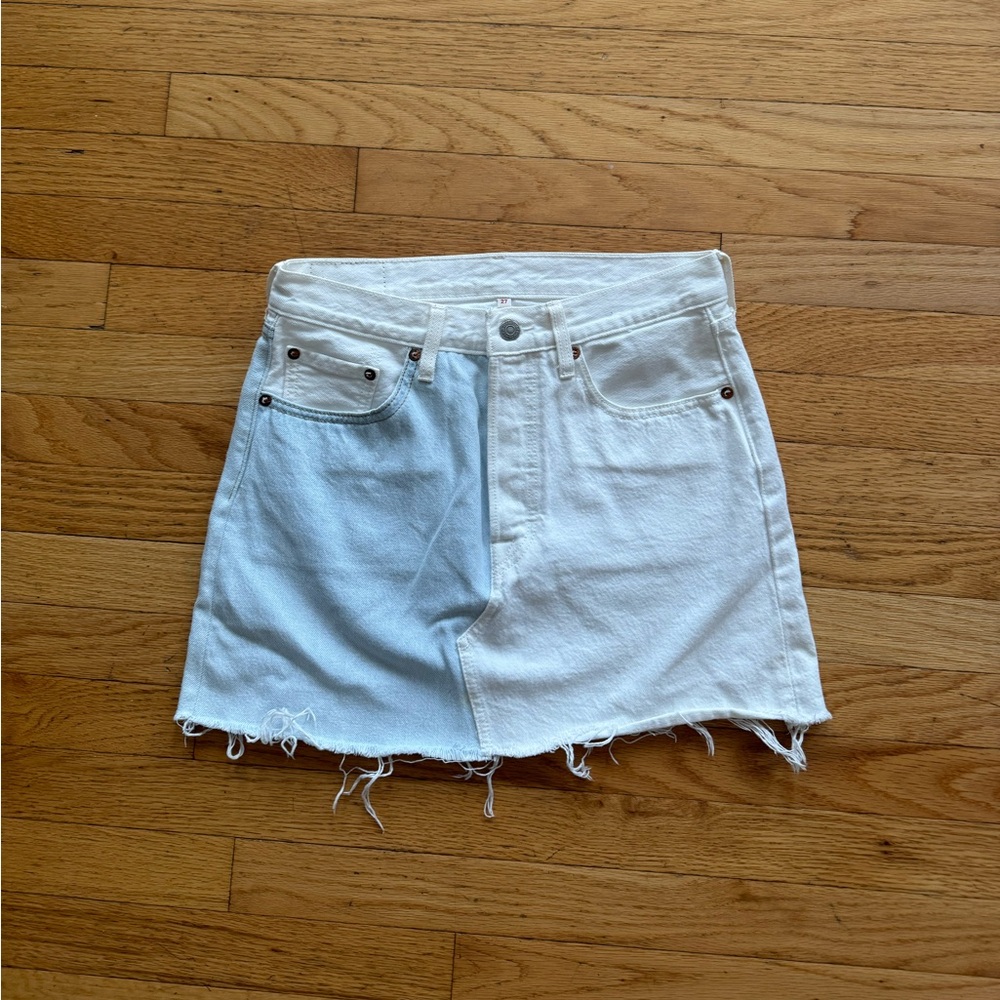 Levi’s Mini Skirt